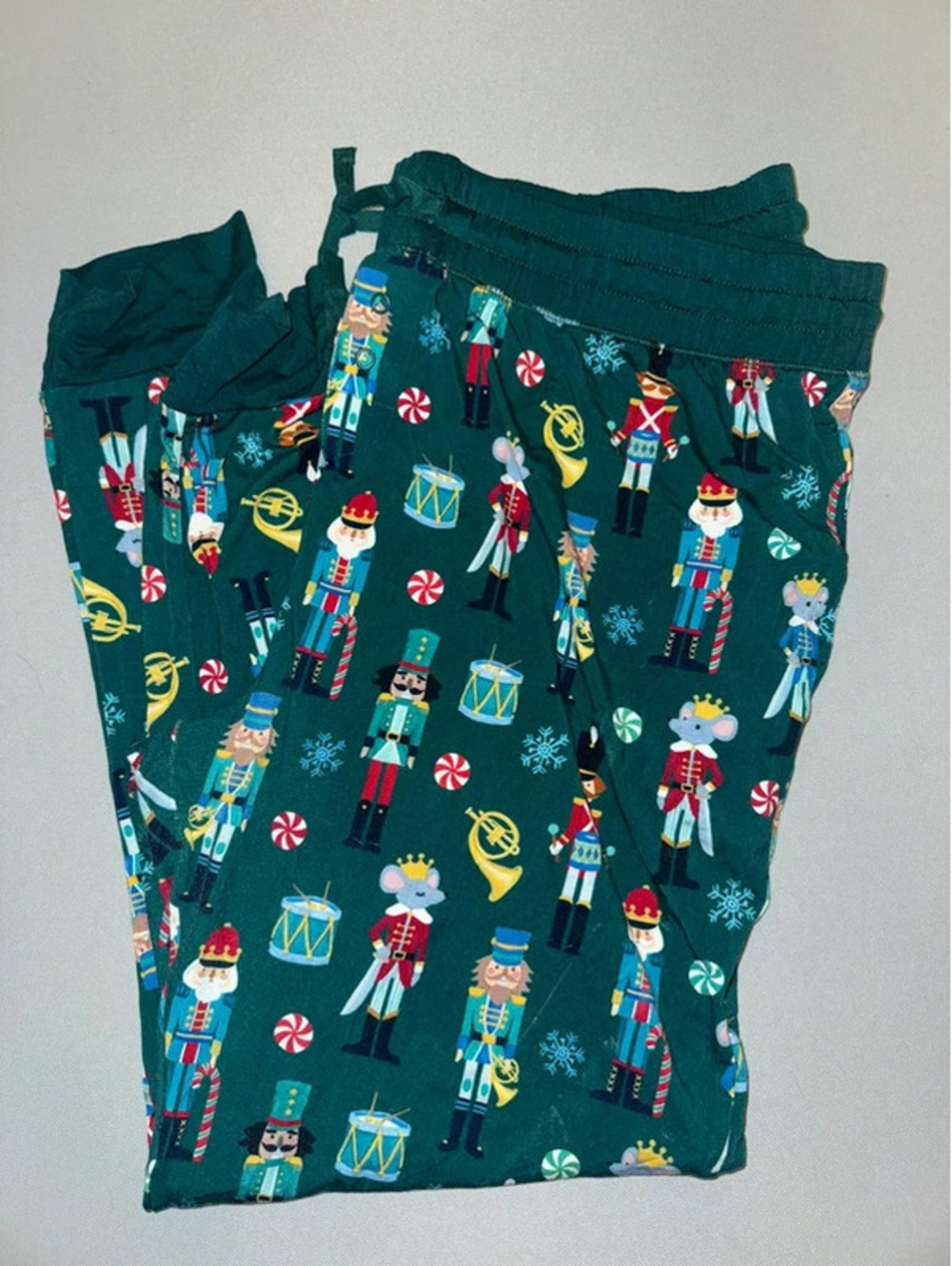 Little Sleepies Mom Joggers size Large in Christmas Nutcrackers